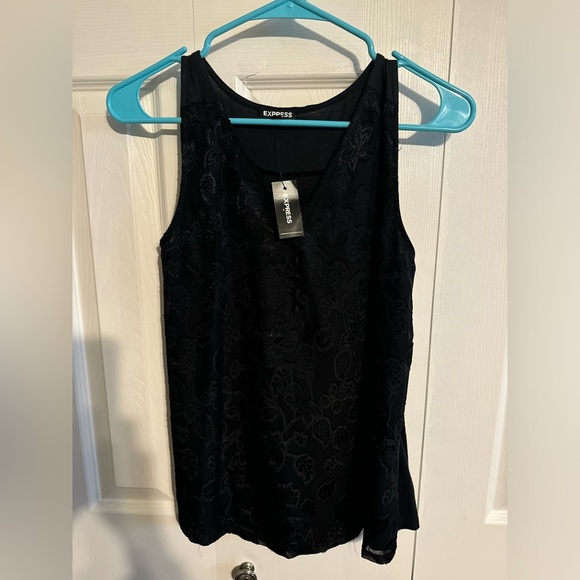 Express Tops - Express Women’s sleeveless shirt size xsmall NWT
